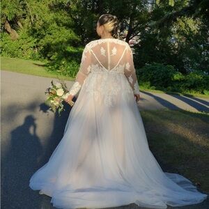 Plus size custom champagne wedding dress /event dress long sleeve lace